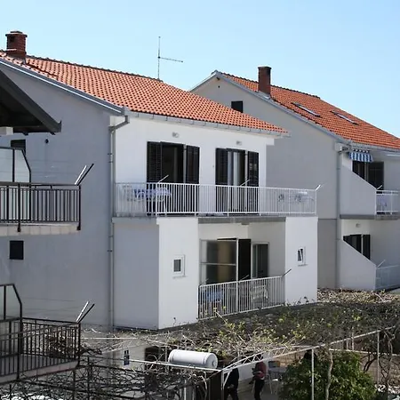 Studio Podaca 515b וליקי דרבניק
